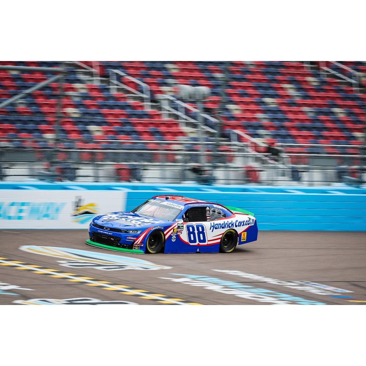 RAJAH CARUTH RACE USED (R) FENDER - PHOENIX II 2026