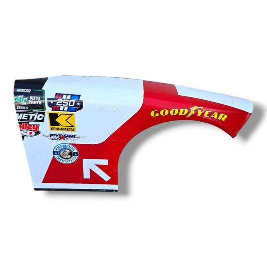 SAMMY SMITH RACE USED (R) FENDER - SONOMA 2026